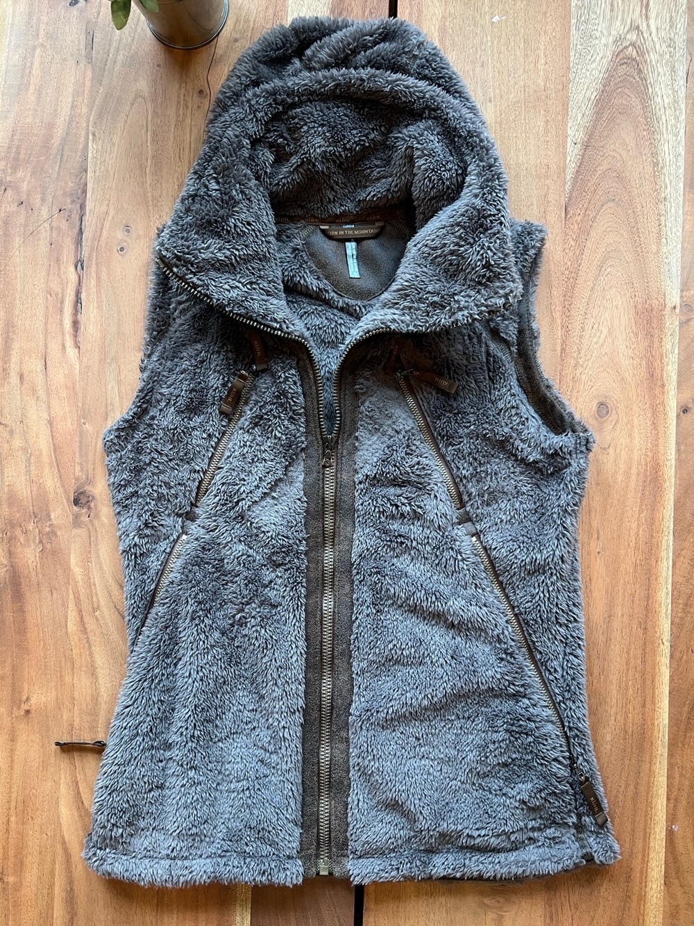 Kuhl Taupe Plush Sherpa Hooded Vest